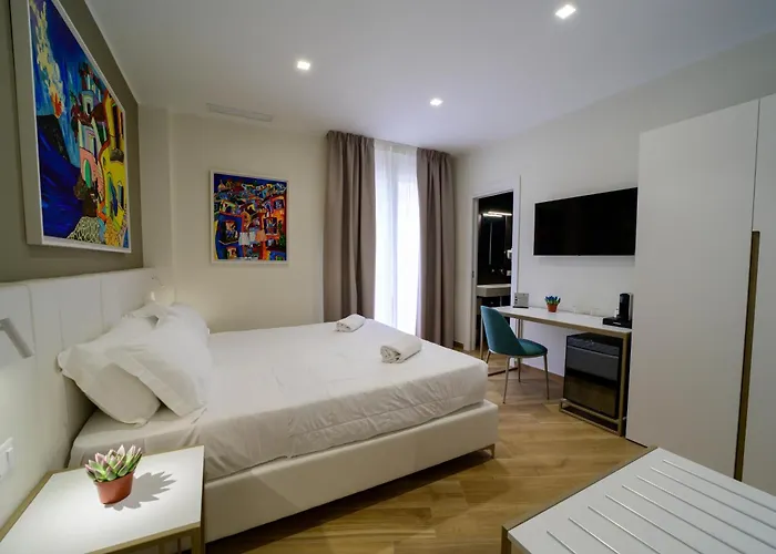 B&B Maqueda - Room & Suite