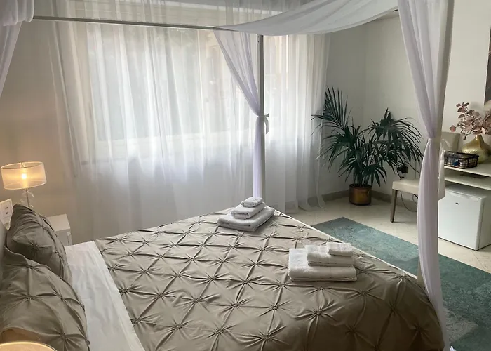 Al Politeama Rooms B&B